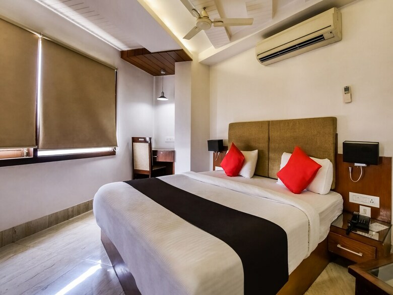 Capital O 30399 Hotel Prime Presidency