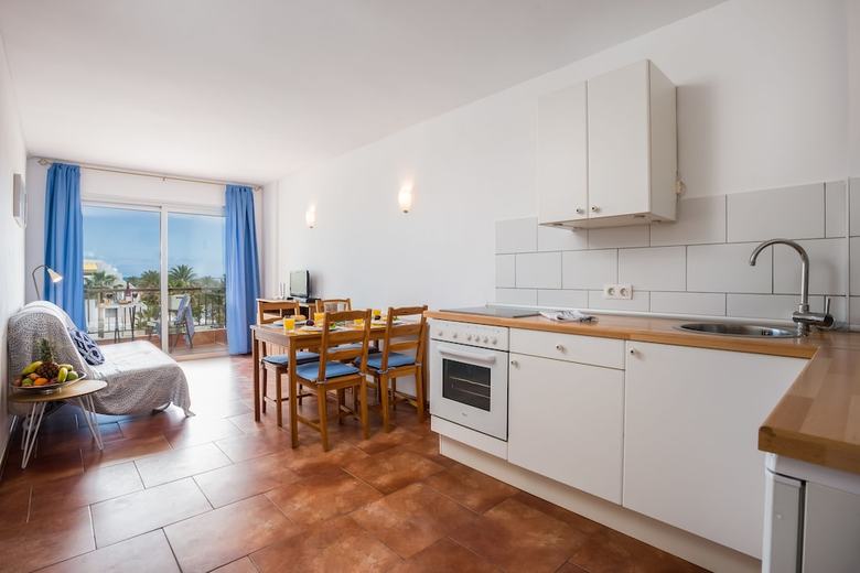 310. Apartment With Great Location In Las Americas!