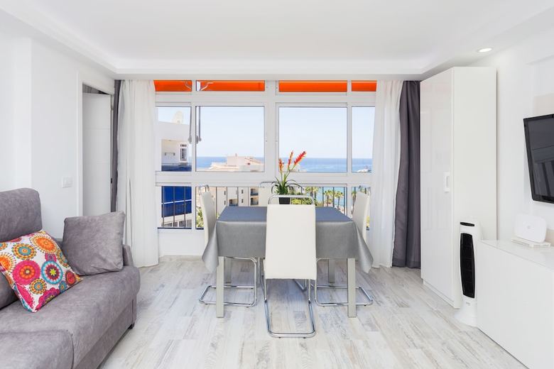 63. Los Cristianos Apartment, First Sea Line, Parking