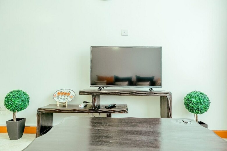 Aparthotel City Airport Apartment