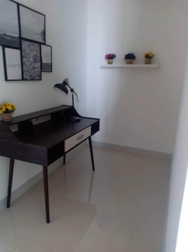 Bora Hotel Apartment - Danga Bay