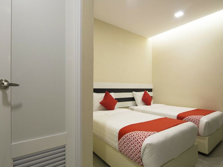 Hotel Oyo 1145 Lea Guest House & Cafe