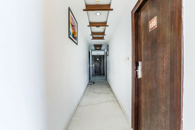 Fabhotel Ocean