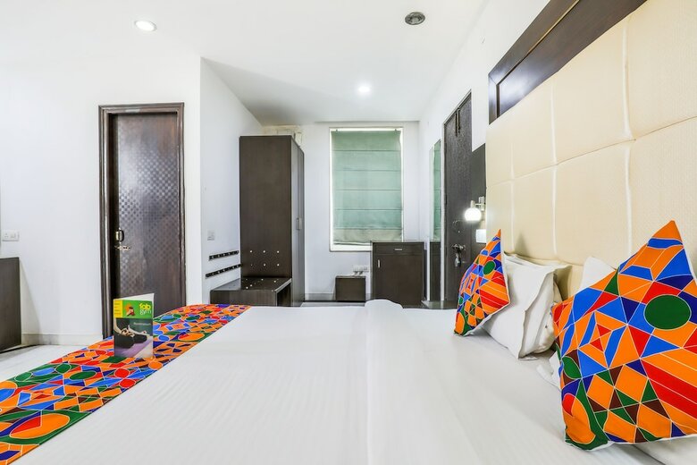 Fabhotel Ocean