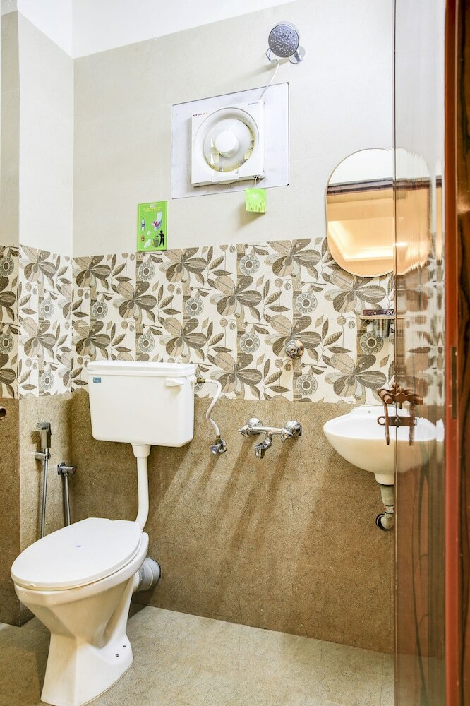 Hotel Fabexpress Pinpoint Inn