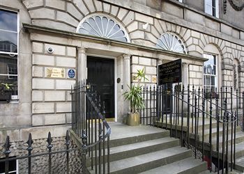 Albany Hotel