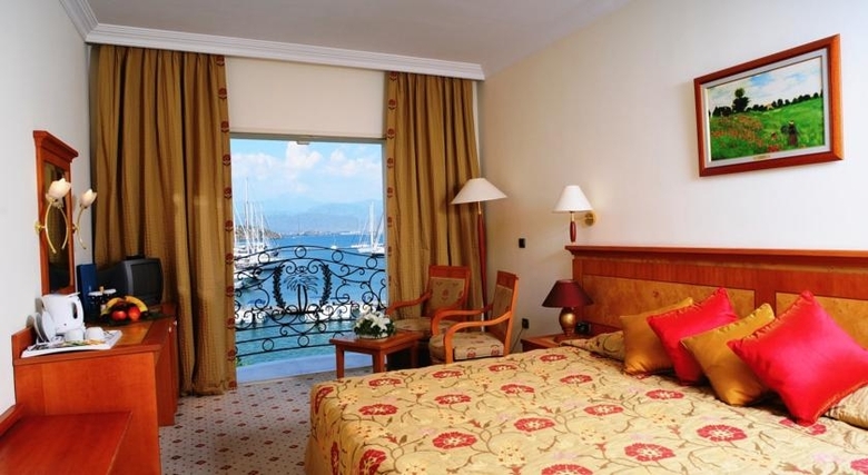 Hotel Ece Saray Marina Resort