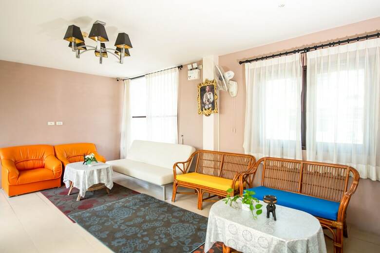 Hotel Oyo 345 The Click Guesthouse At Chalong