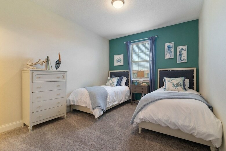 5br Town Home In Festival