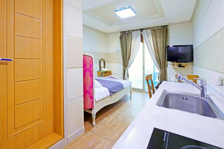Geoje Daon Pension