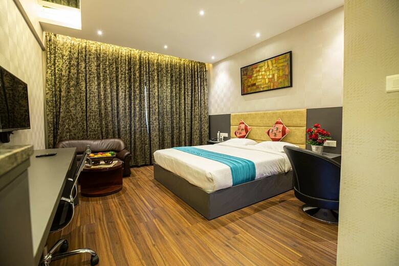 Grand Seasons - The Business Hotel