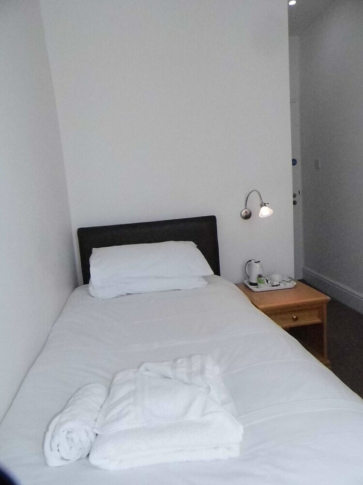 Bed & Breakfast The Kerswell Hotel