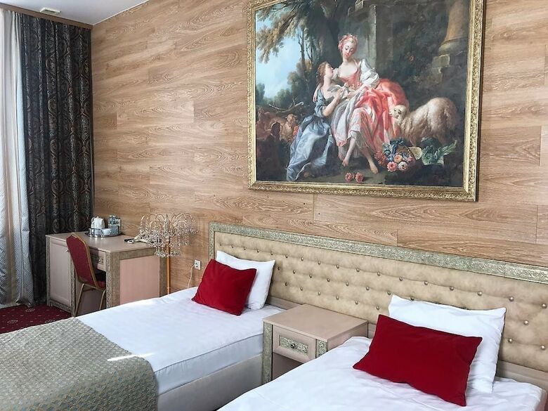 Hotel Sunflower River