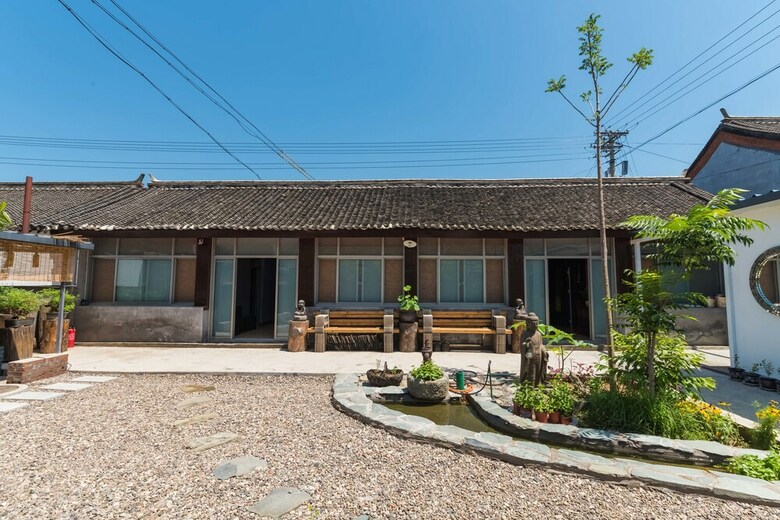 Hotel B&B  Under  Greatwall