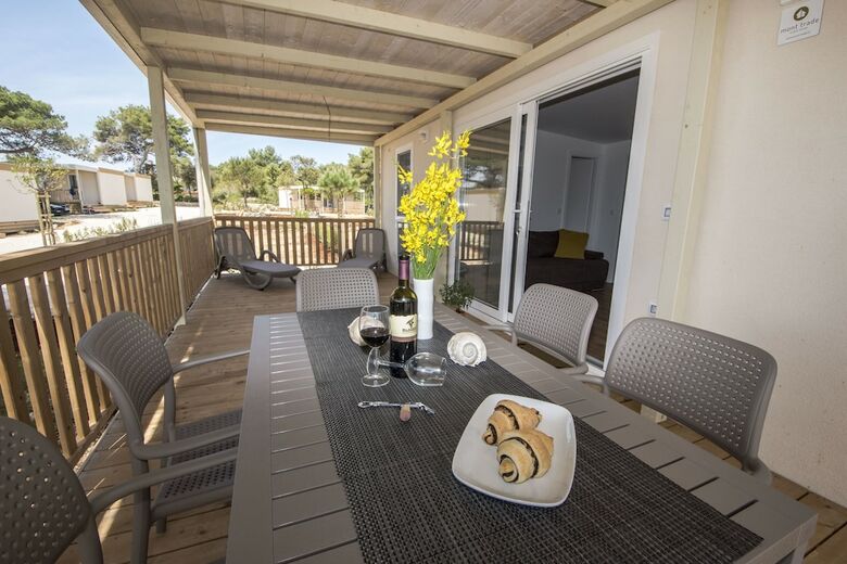 Mobile Homes At Camping Ugljan Resort