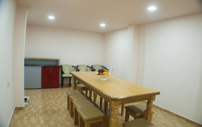 Hostal Petrosyan Hostel