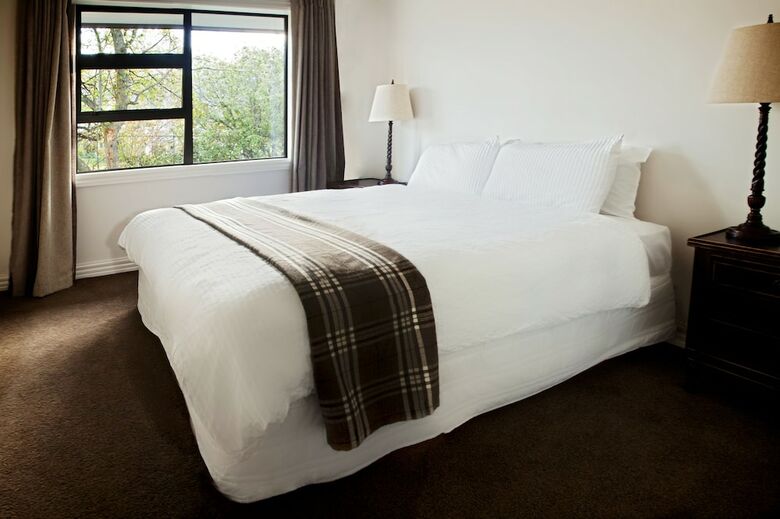 Pembroke Accommodation