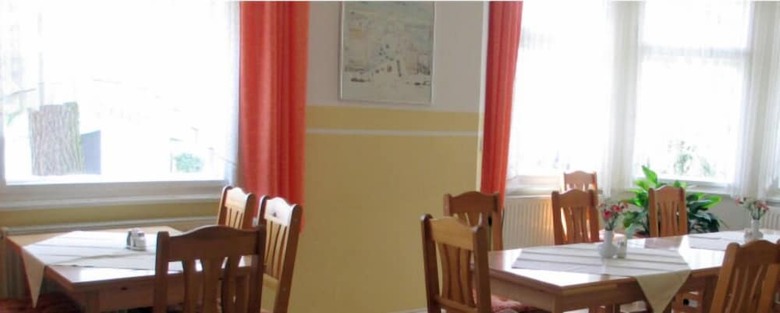 Hotel Pension Zur L�rche