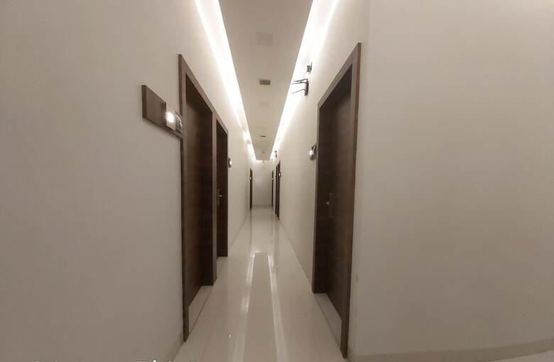 Hotel Sunrise Residency