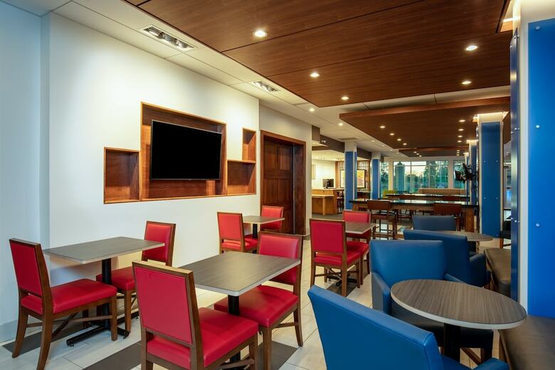 Hotel Holiday Inn Express & Suites Beloit