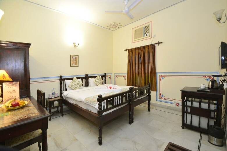 Hotel Mahal  Khandela