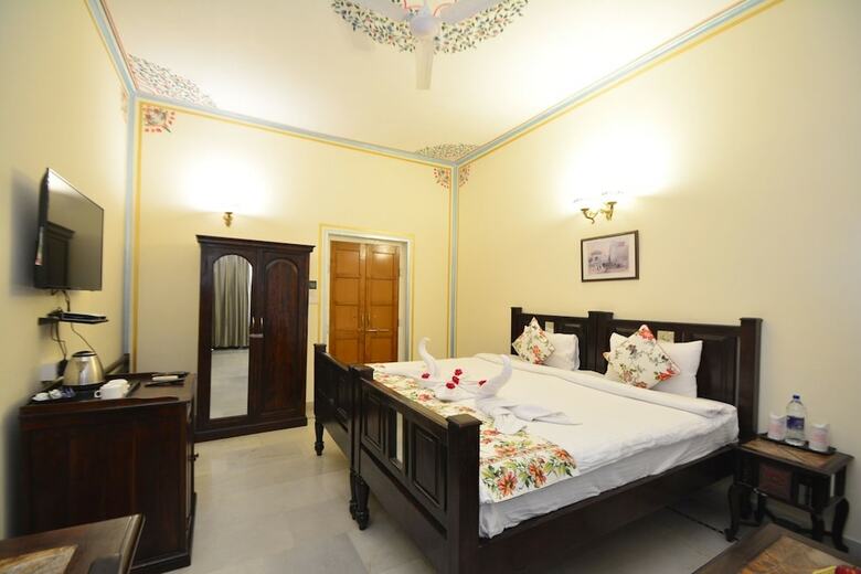 Hotel Mahal  Khandela