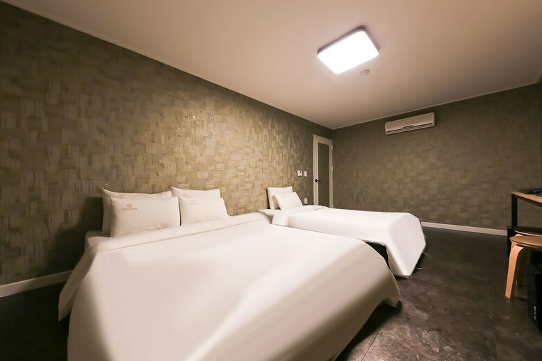 Hotel Bobos