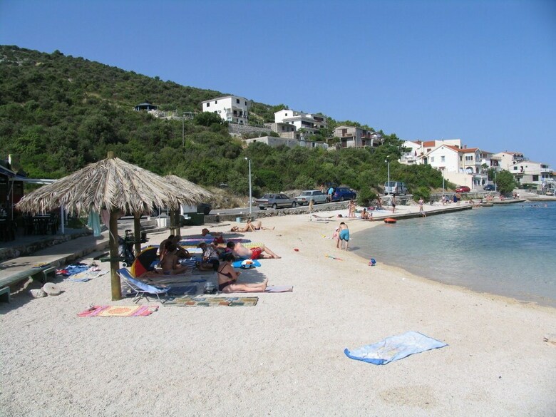 Apartments Jakov