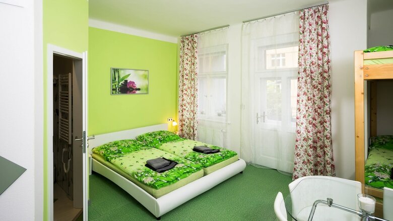 Apartment Four Year Seasons