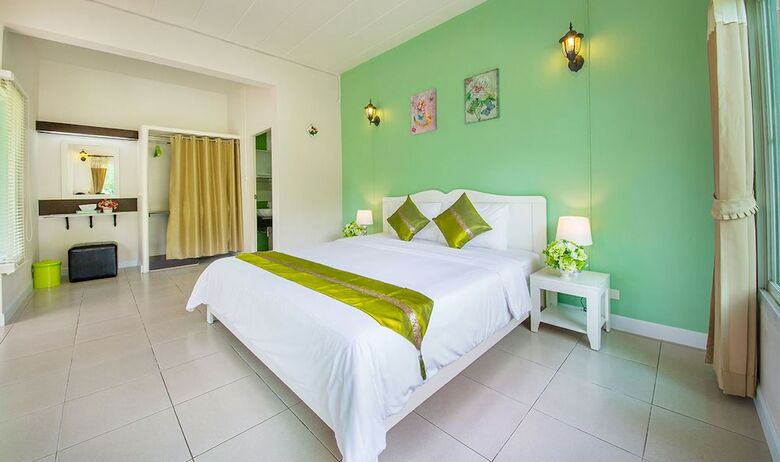 Hotel Villa Reina Khao Yai Resort