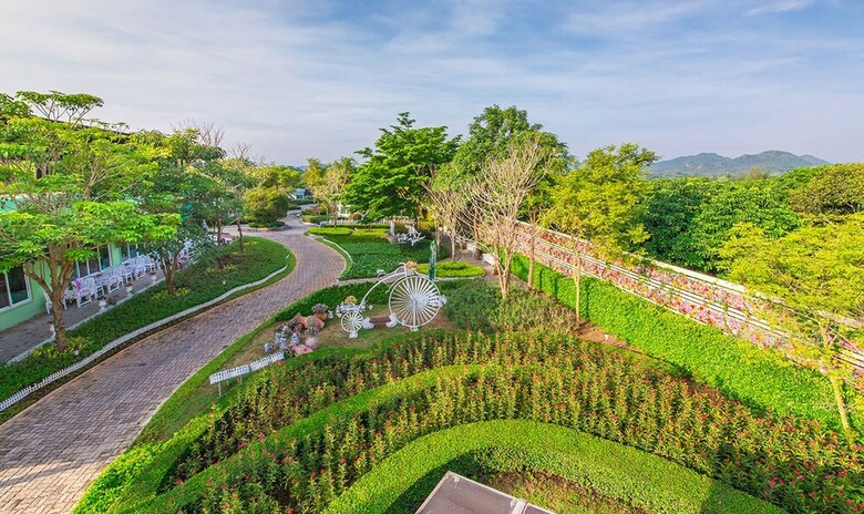 Hotel Villa Reina Khao Yai Resort