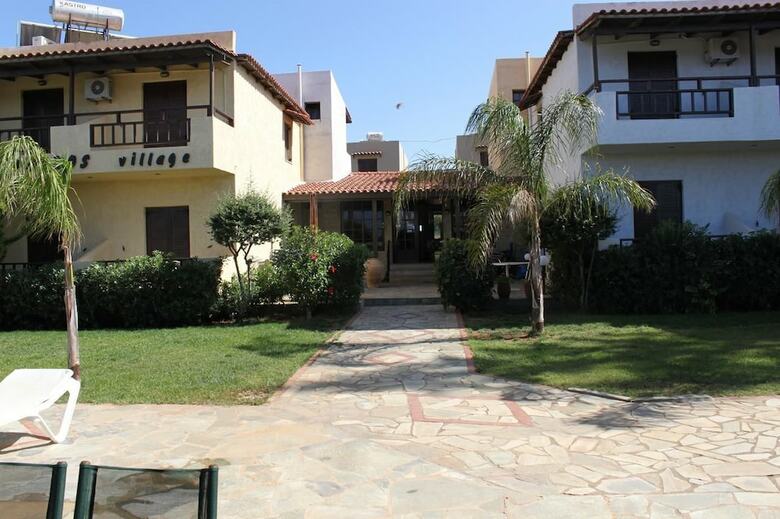 Aparthotel Petros Village