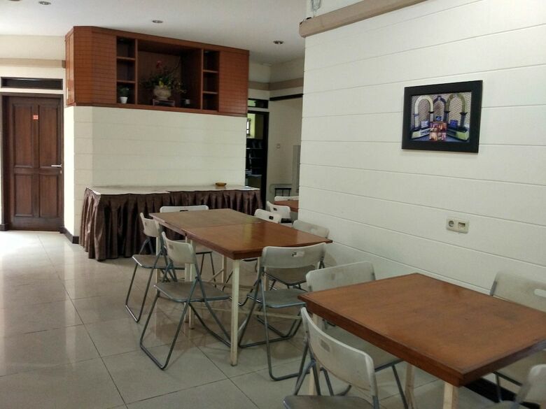 Hotel Rumah Tawa Guesthouse 1