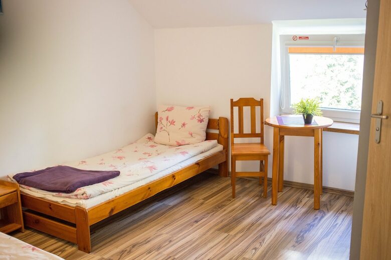 Hostal Nearby Airport Hostel