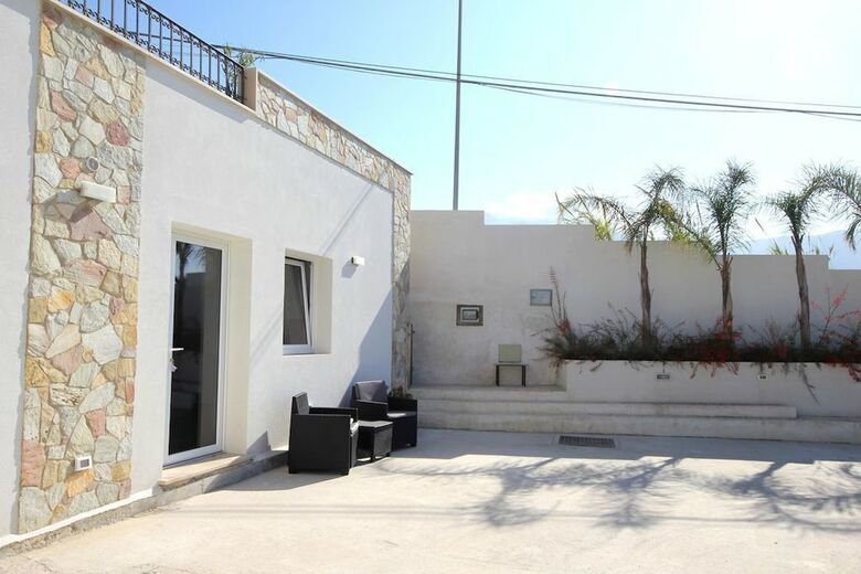 Villa Iris