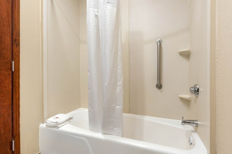 Hotel Comfort Inn & Suites