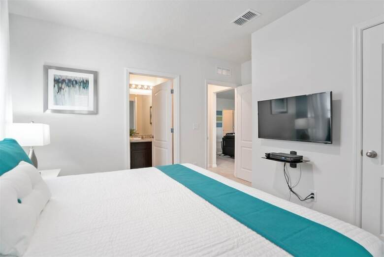 5br Pool Home W Gameroom