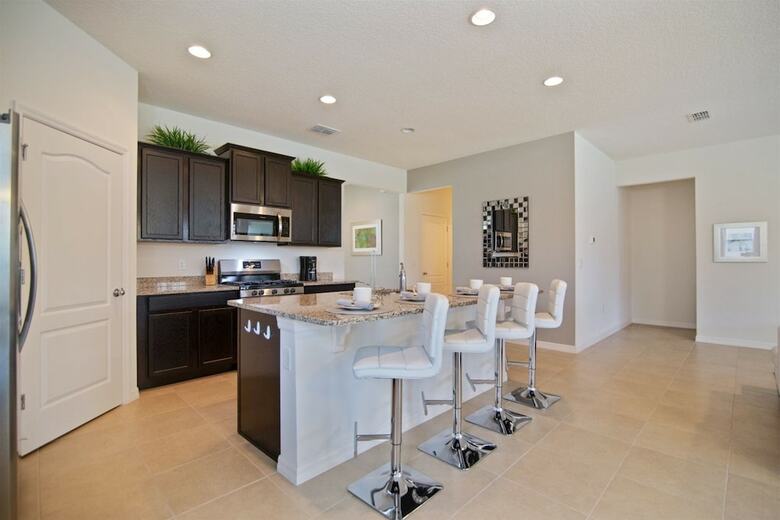 5br Pool Home W Gameroom