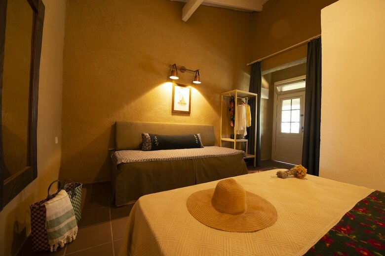 Hotel Manej Urla