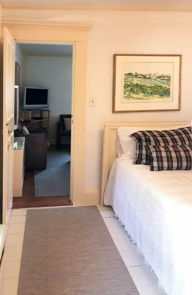 Bed & Breakfast 29 India House