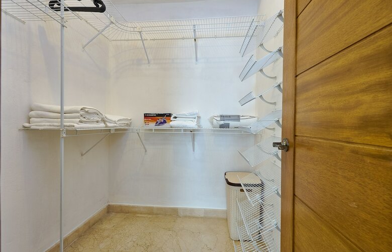 Apartamentos Torre Hispanica