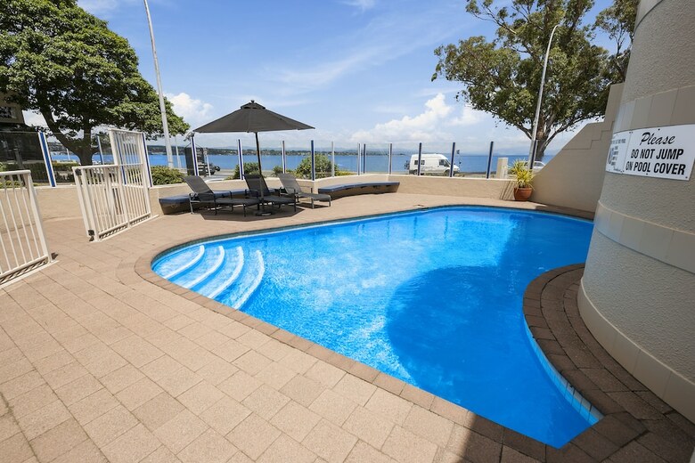 Aparthotel The Village Resort