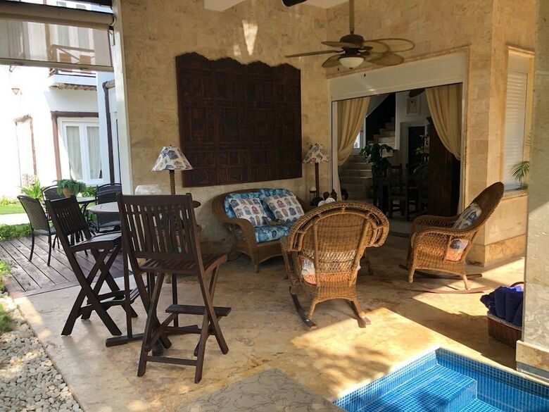 Villa Habibi Coson