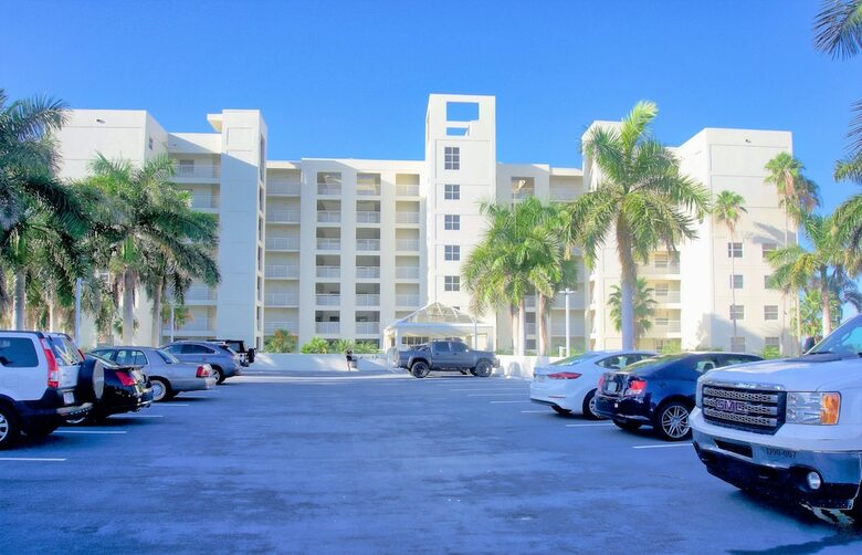 Bahia Del Mar Vacations By Techtravel