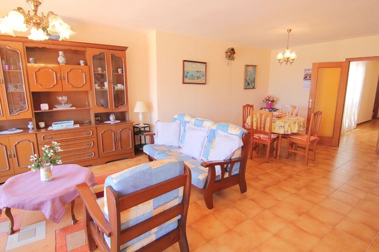 Apartamentos Acaribeq-1�l�nea Playa-wifi Y Garaje Gratis