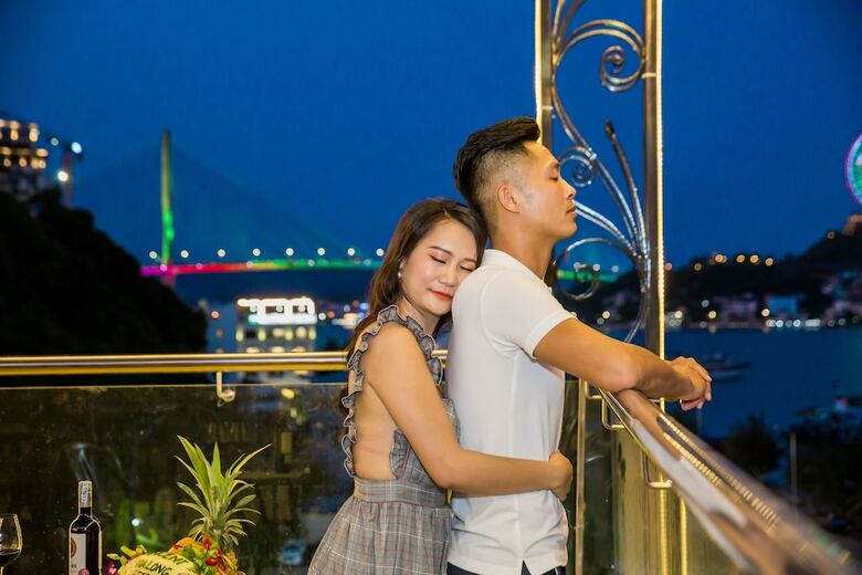 Vincent Halong Hotel