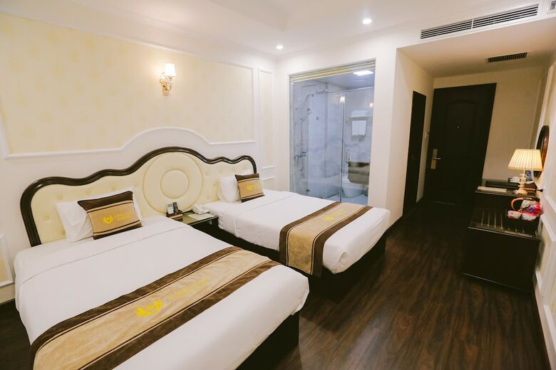 Vincent Halong Hotel