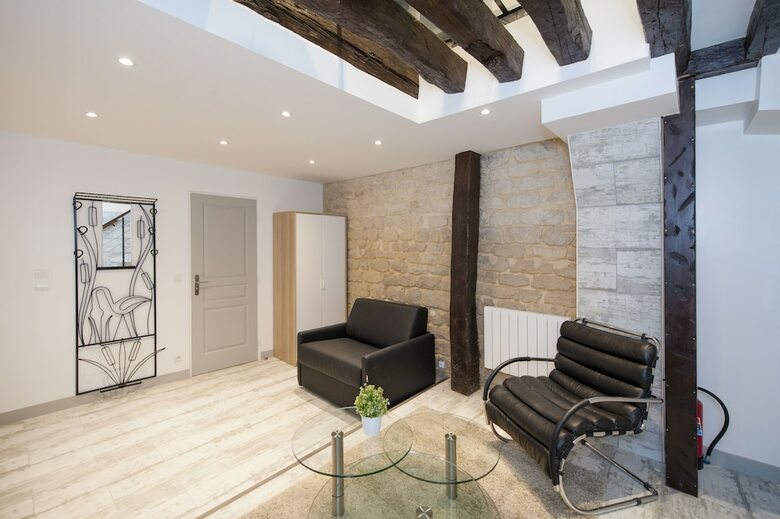 Pick A Flat's Marais Meslay Apartment