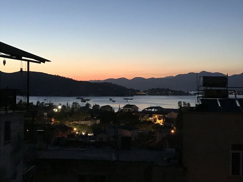 Hostal Amintas Hostel & Motel