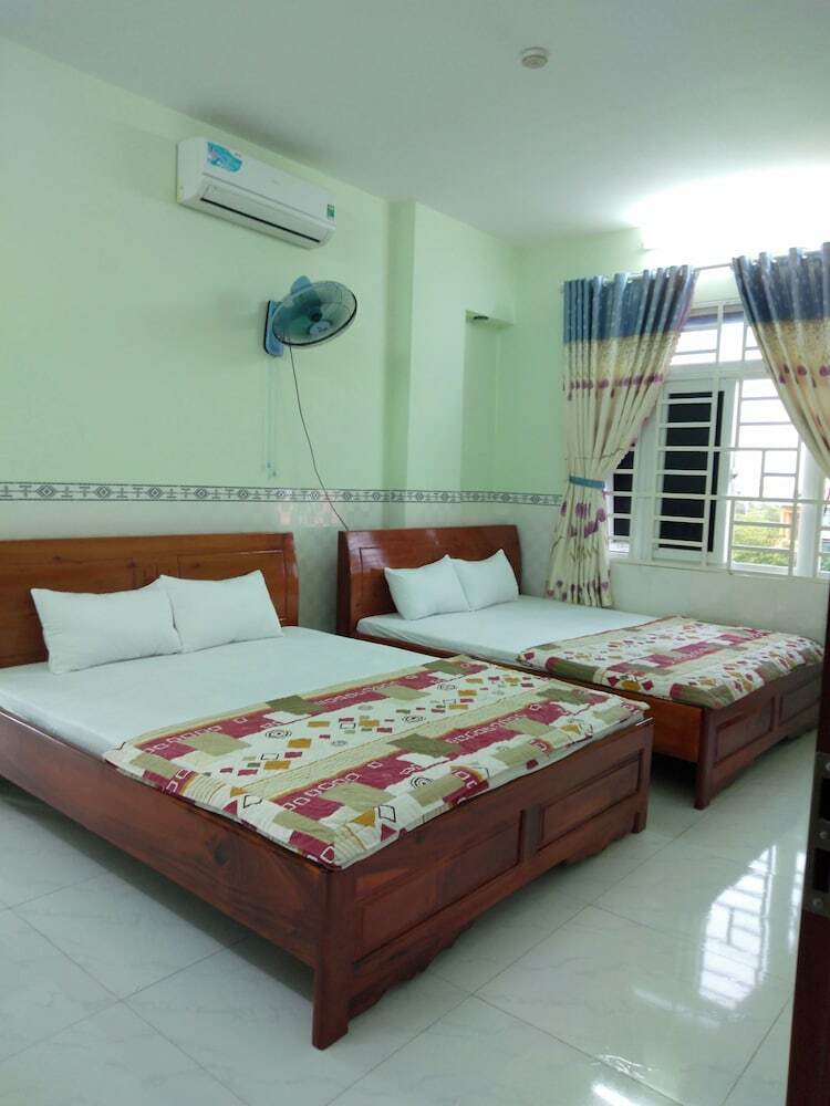 Hotel Khach San 777